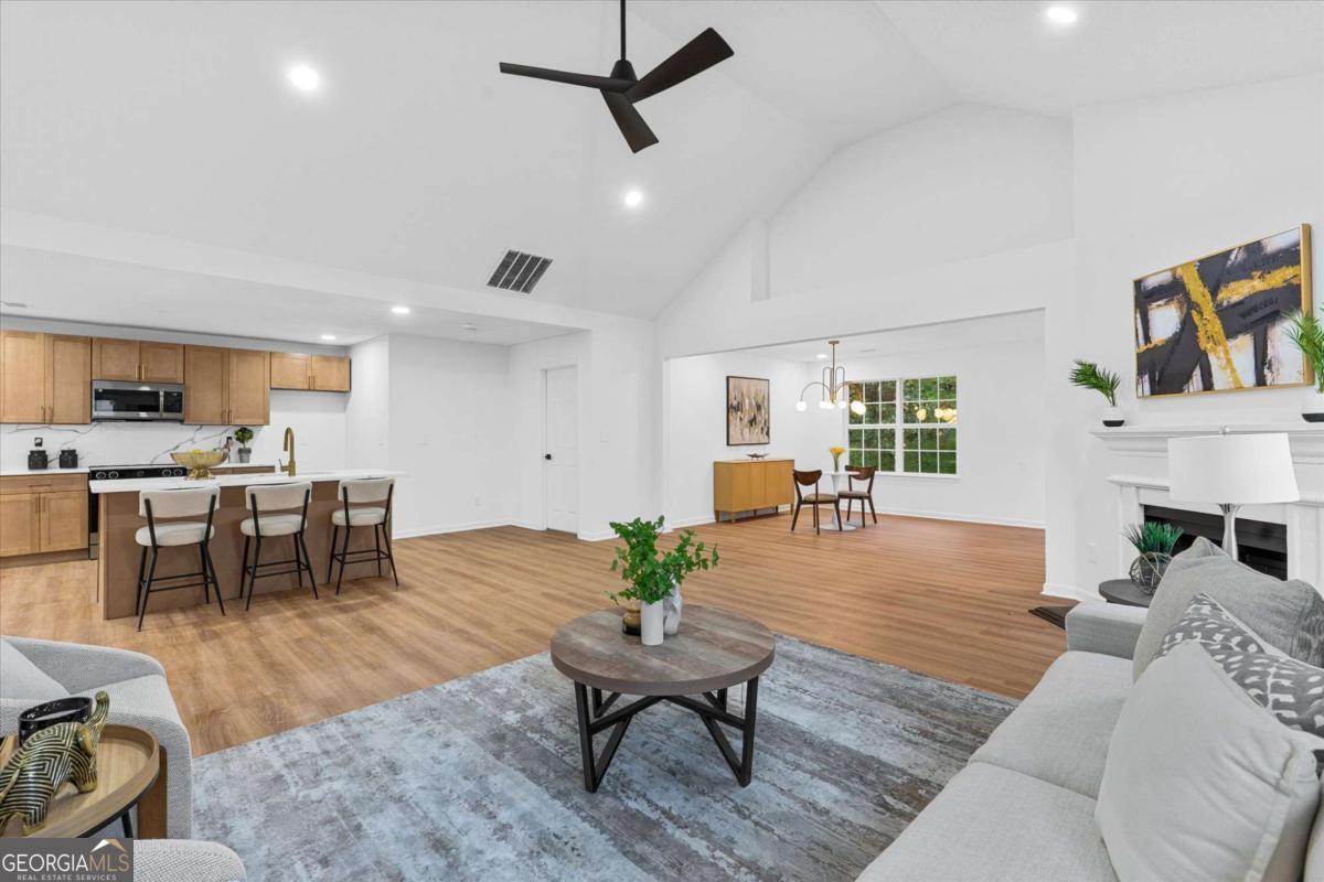 10322 Deep Creek Cv