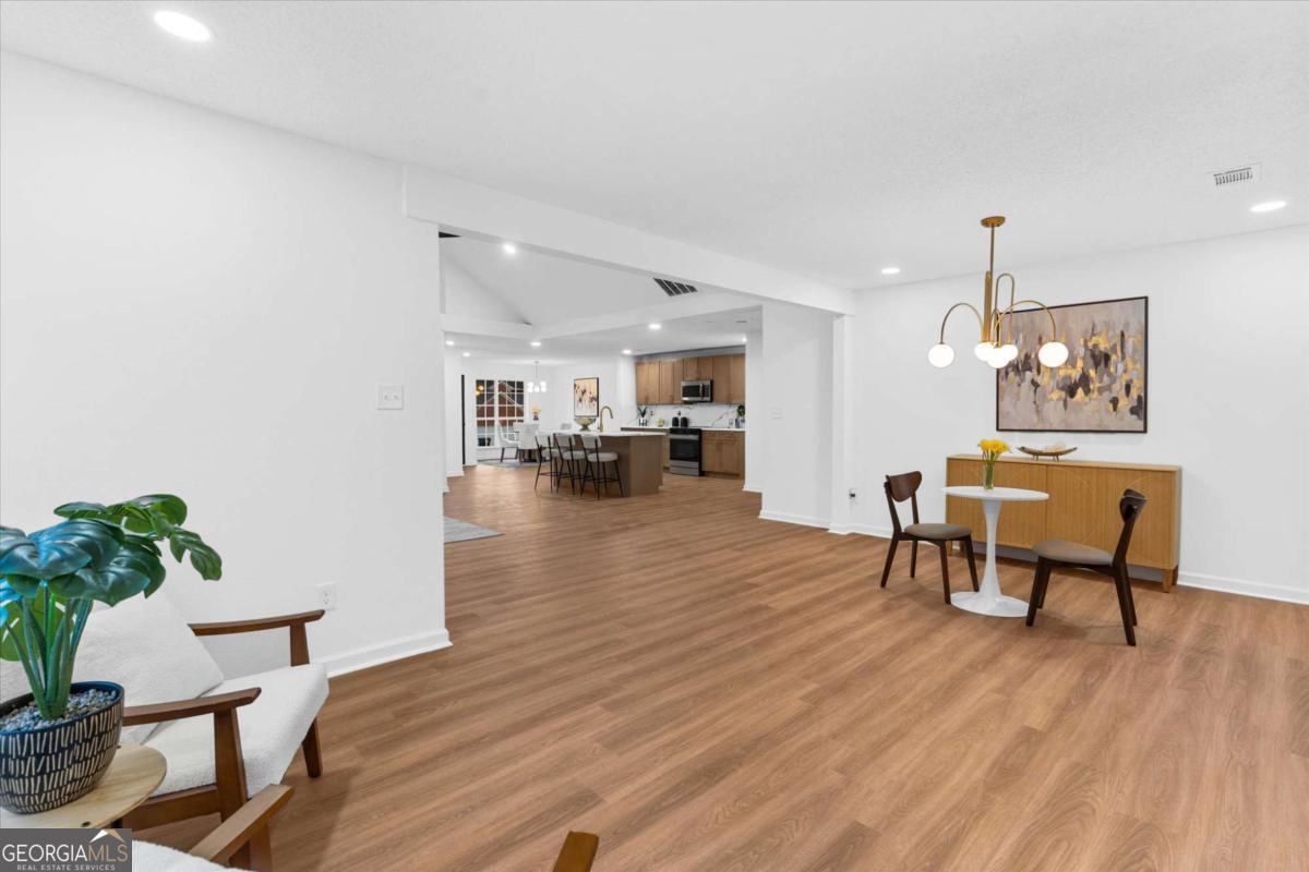 10322 Deep Creek Cv