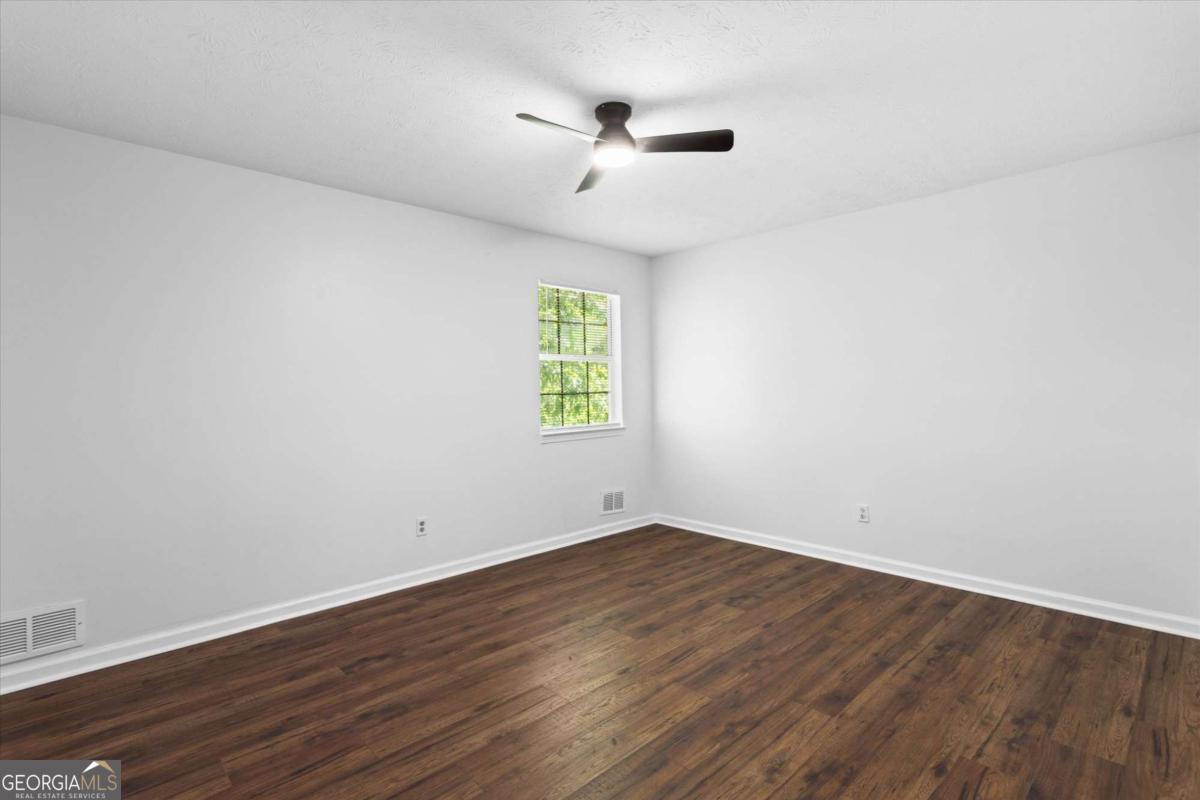 182 Slicky Rock Ct