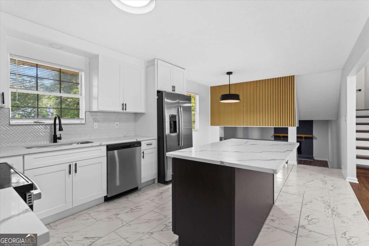 182 Slicky Rock Ct
