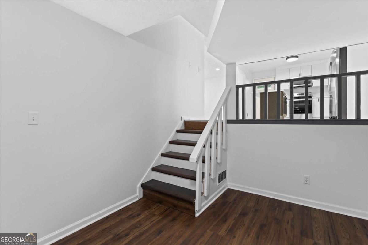 182 Slicky Rock Ct