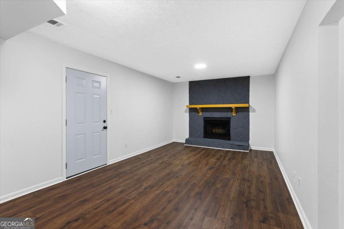 182 Slicky Rock Ct