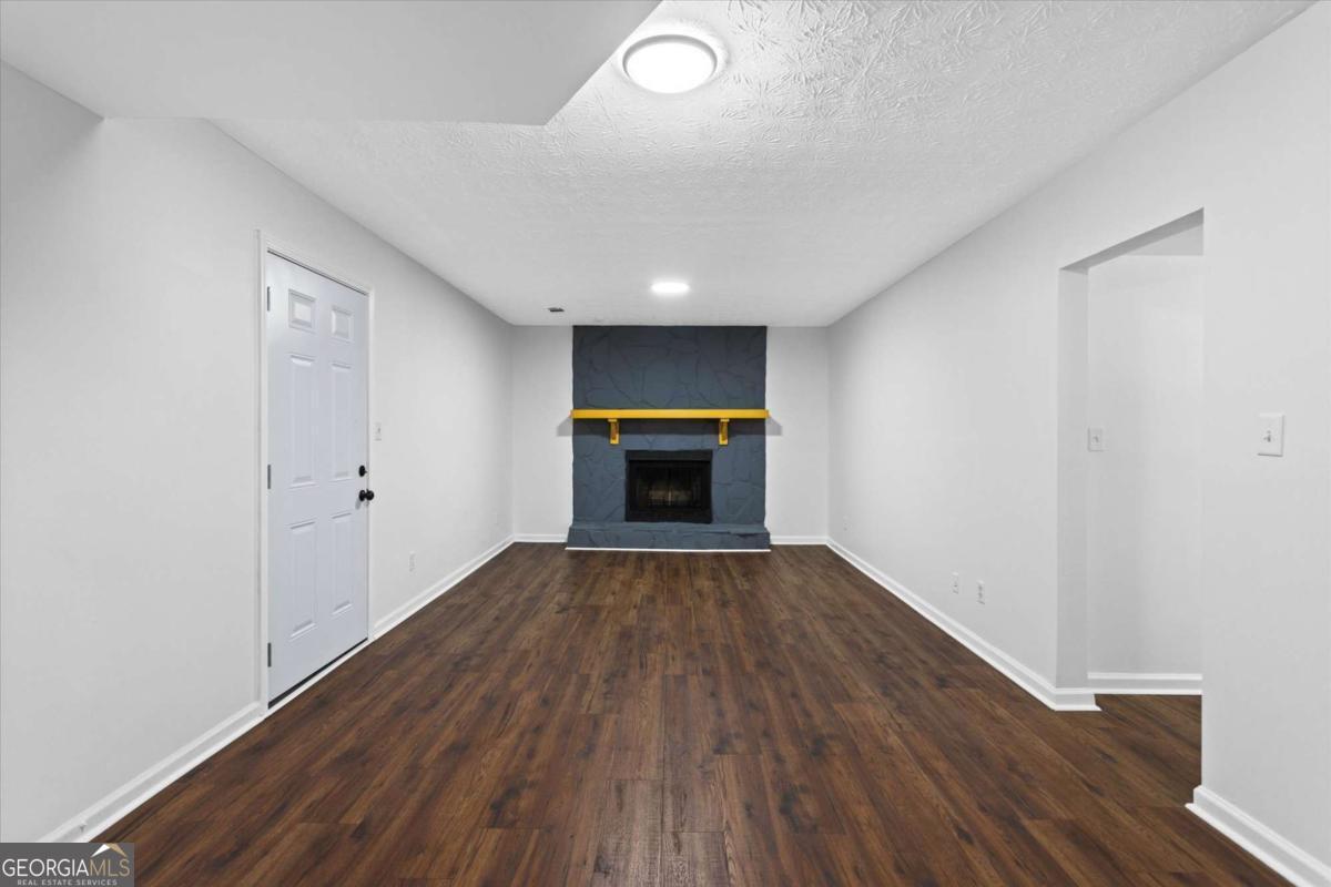 182 Slicky Rock Ct