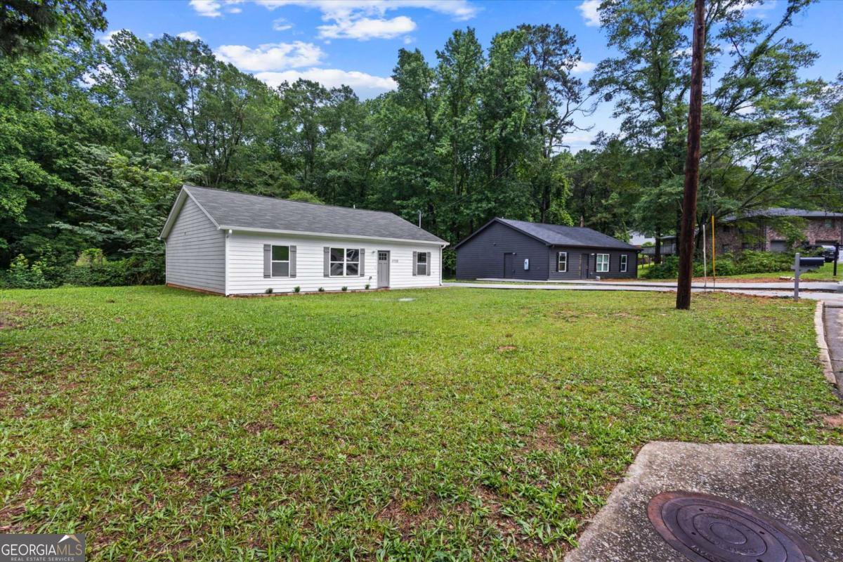 3730 Clearwater Dr
