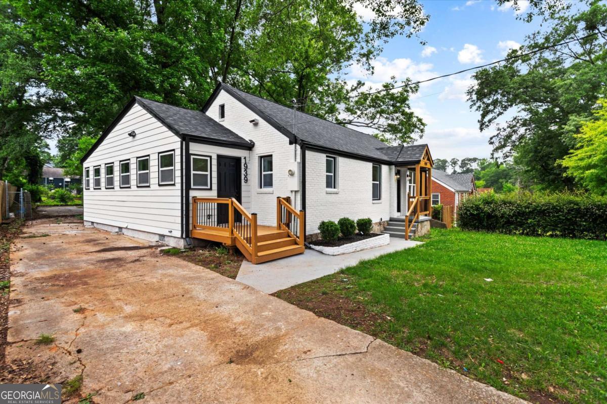 1939 Willa Dr