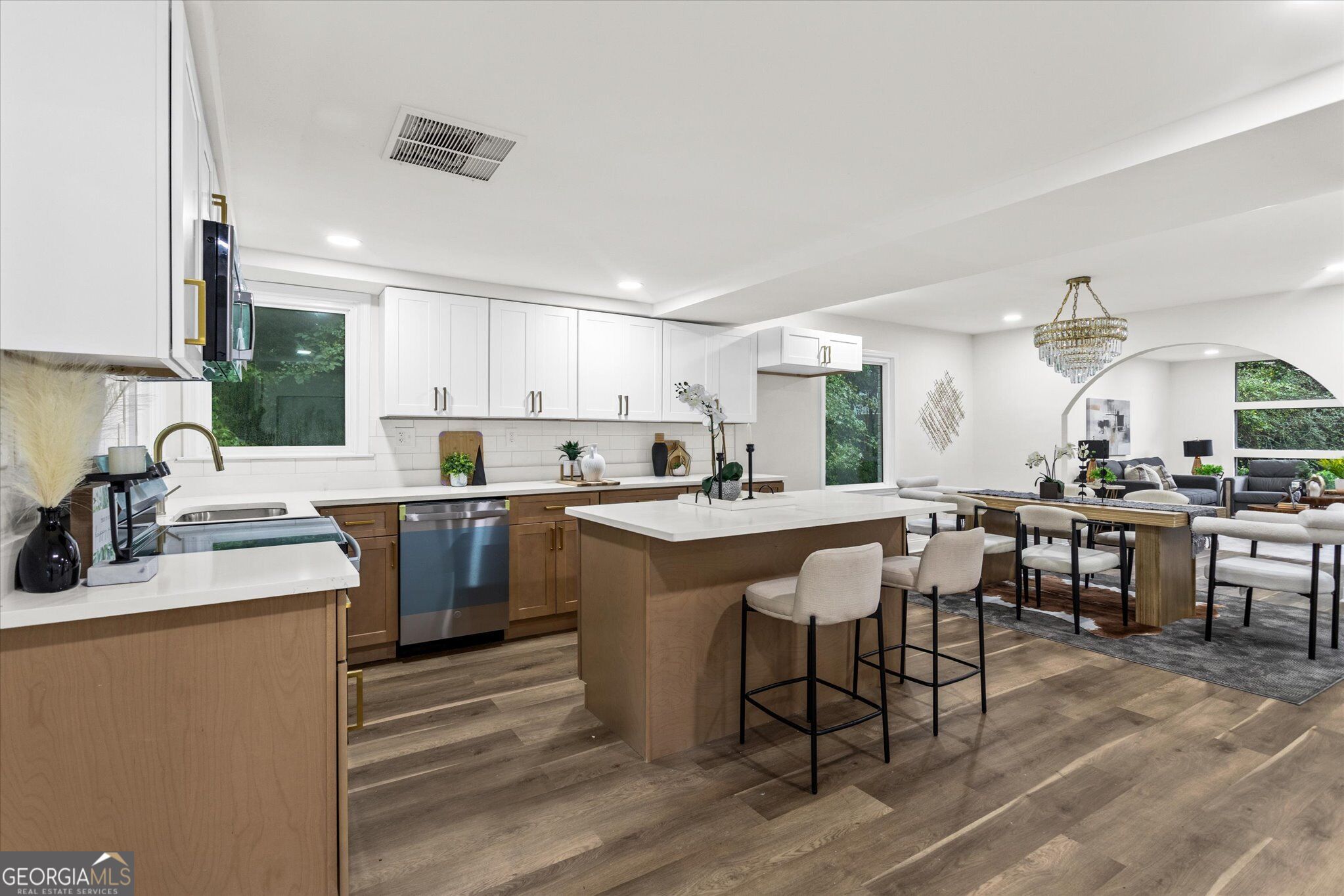 4531 Riverwood Cir