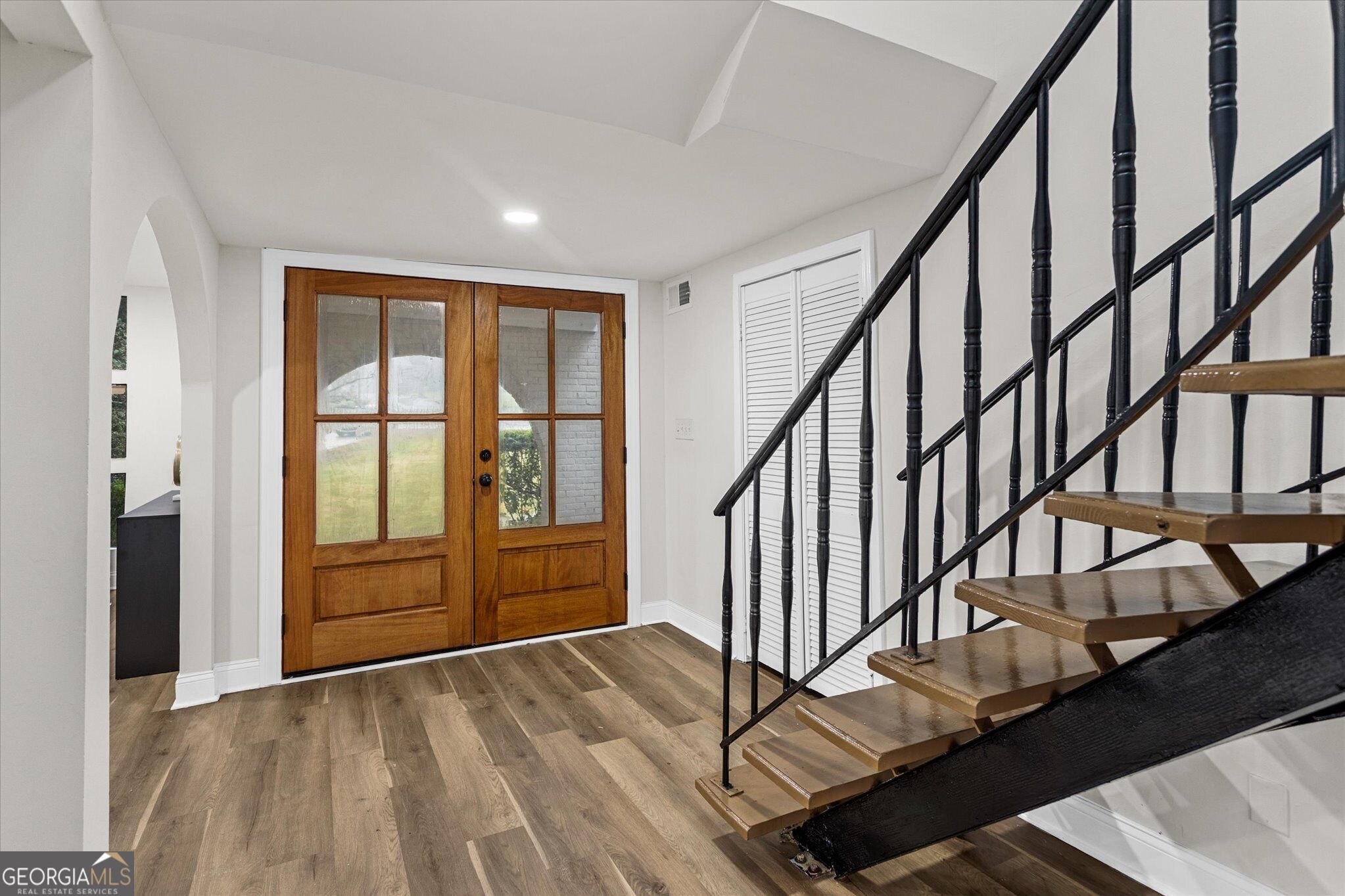 4531 Riverwood Cir