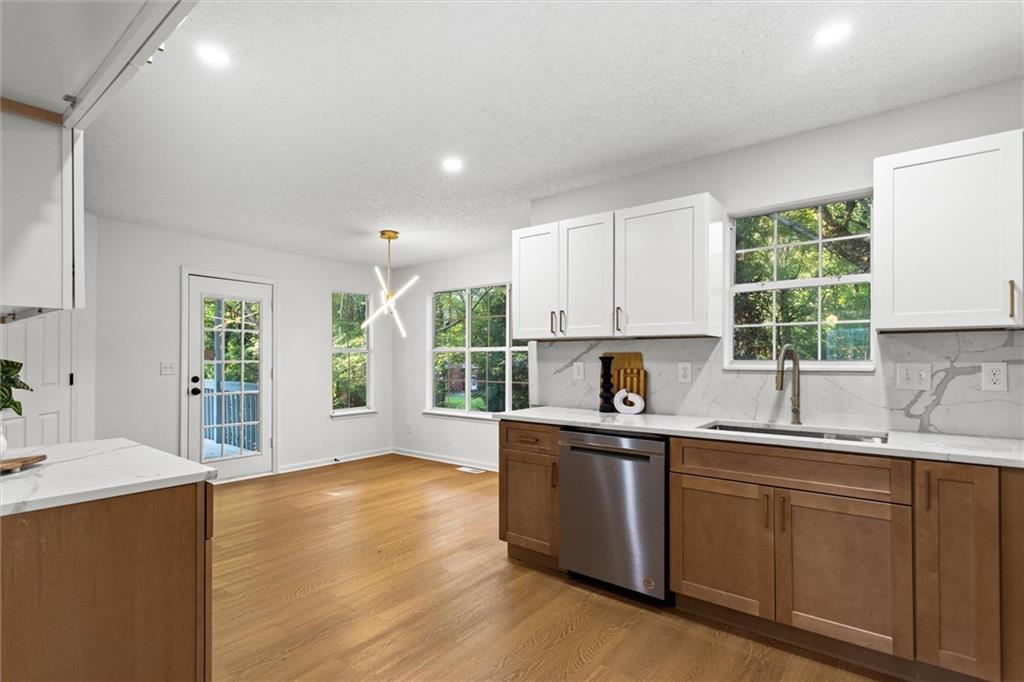 1472 Chapel Hill Lane