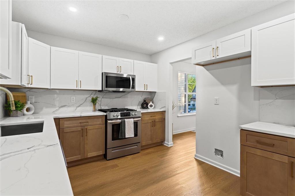 1472 Chapel Hill Lane