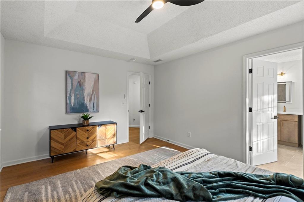 1472 Chapel Hill Lane