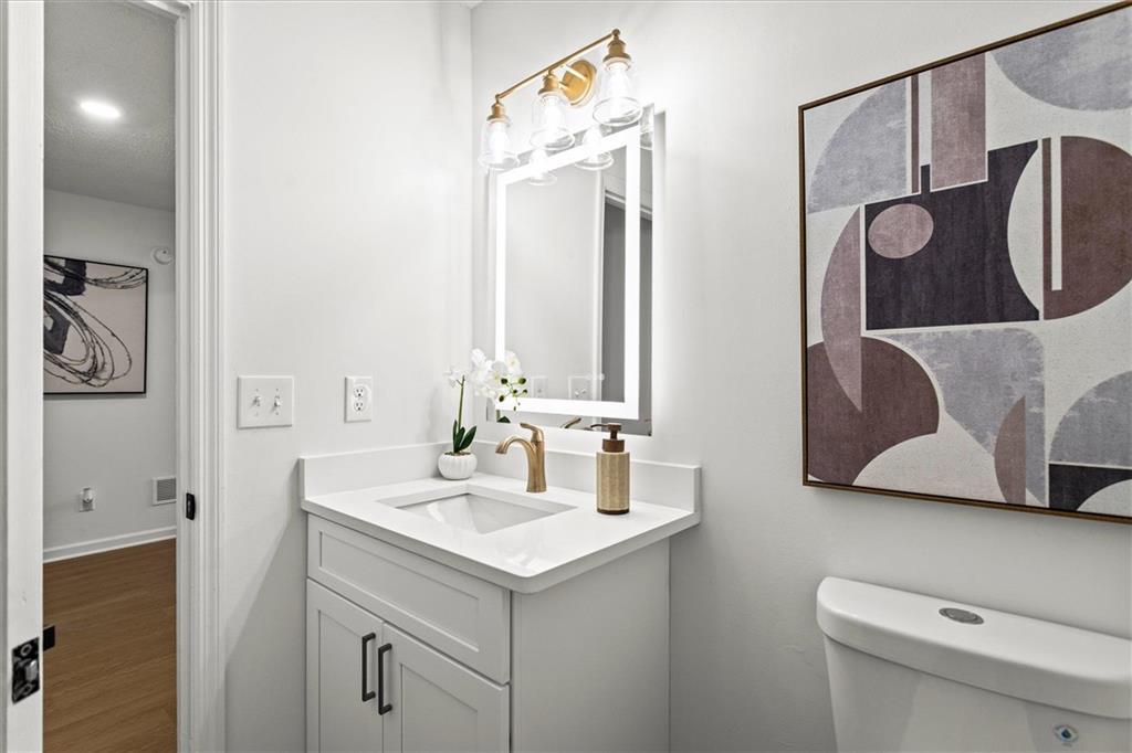 1472 Chapel Hill Lane