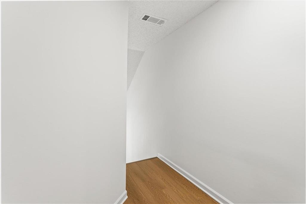 1472 Chapel Hill Lane