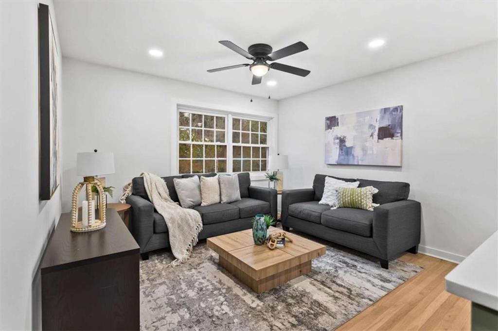 1891 Valley Ridge Dr SW