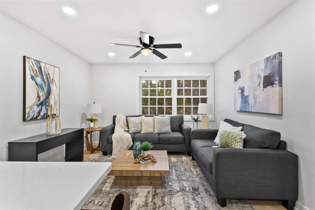 1891 Valley Ridge Dr SW