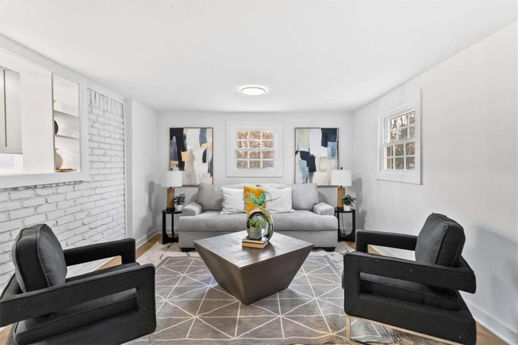 1891 Valley Ridge Dr SW