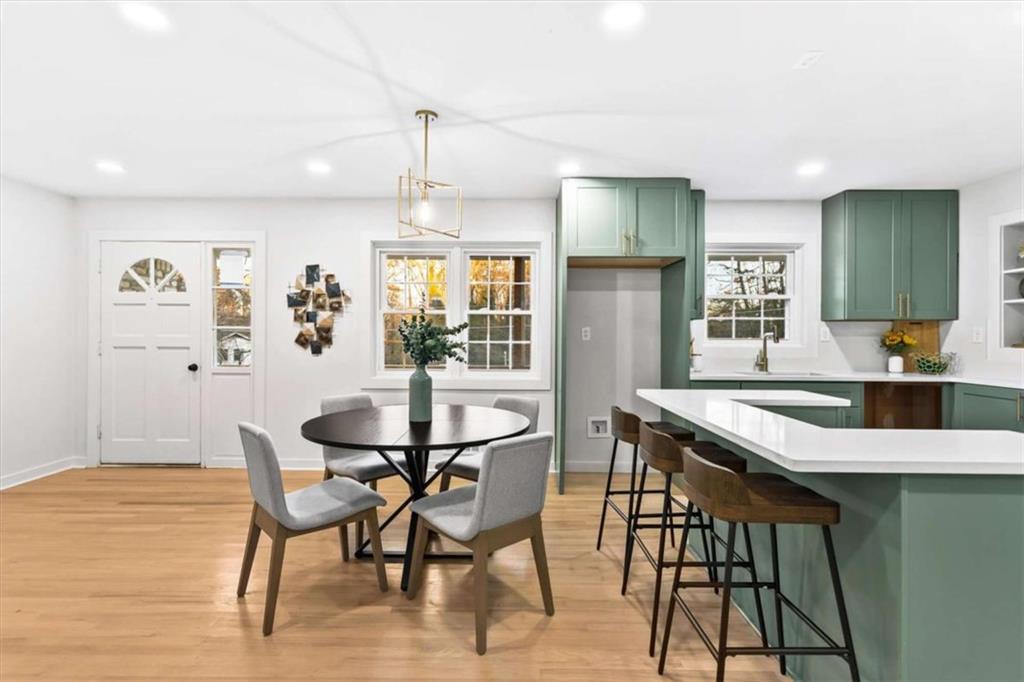 1891 Valley Ridge Dr SW