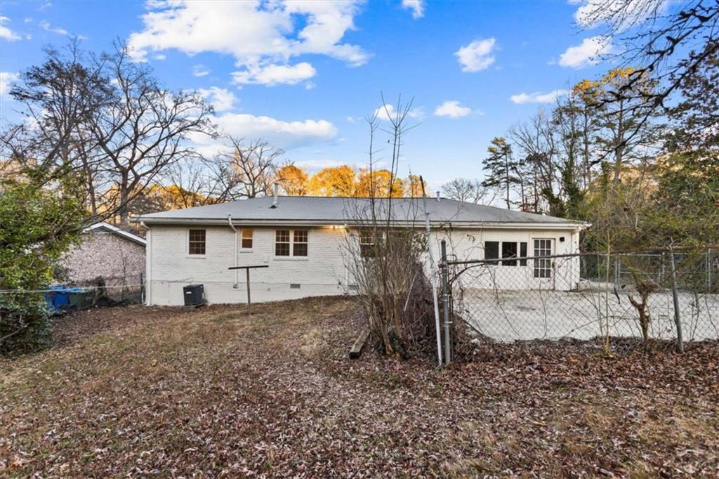 1891 Valley Ridge Dr SW