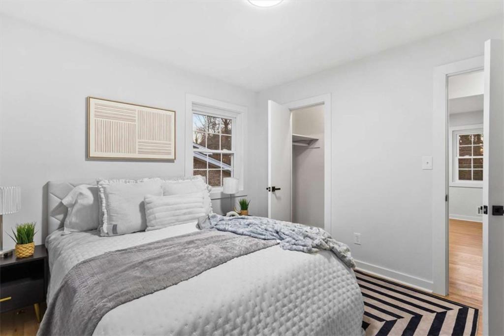 1891 Valley Ridge Dr SW