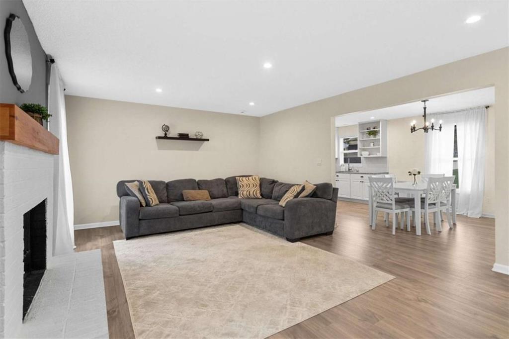 1785 Woodhaven Terrace