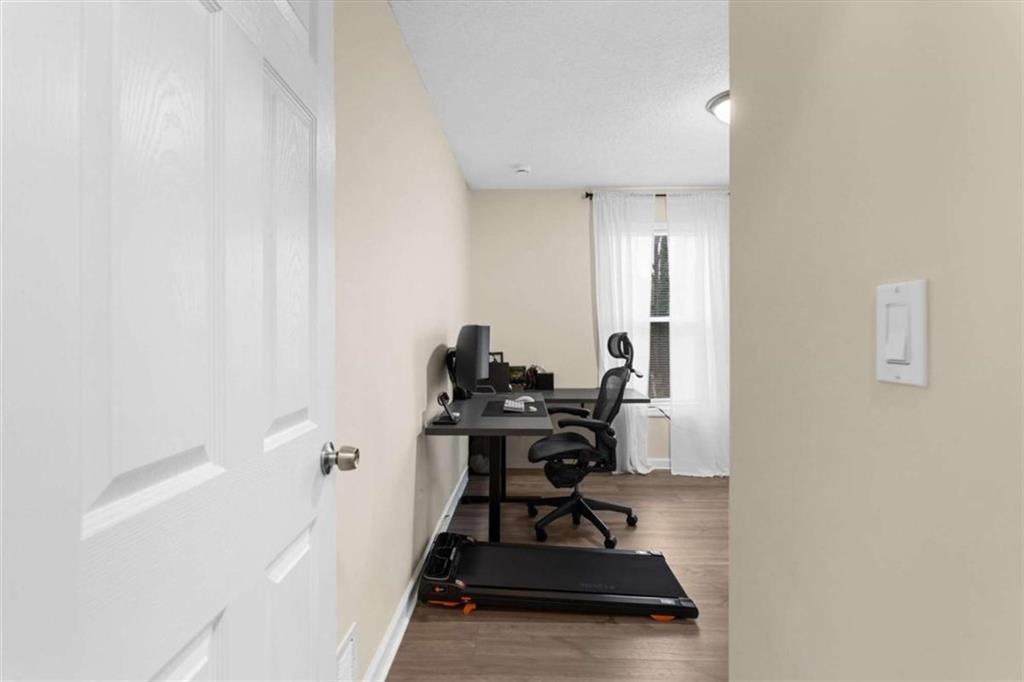 1785 Woodhaven Terrace