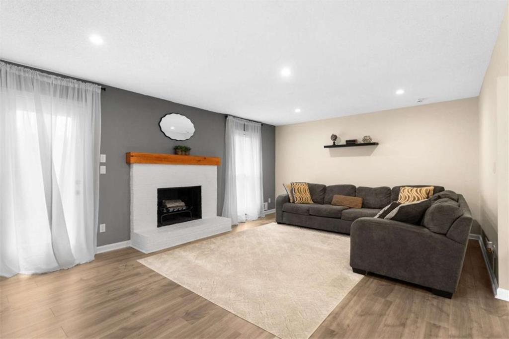 1785 Woodhaven Terrace