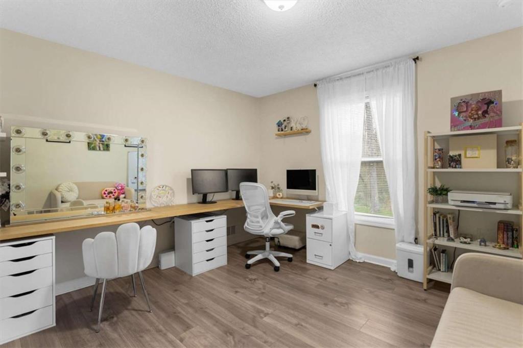 1785 Woodhaven Terrace