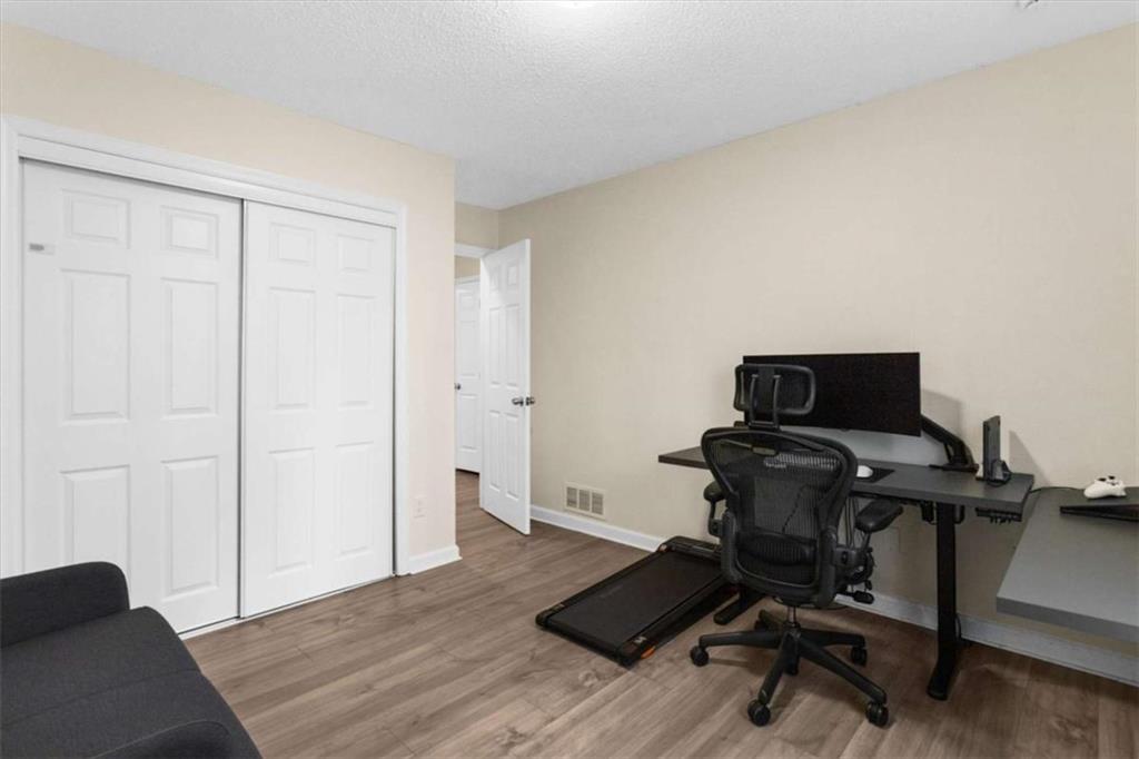 1785 Woodhaven Terrace