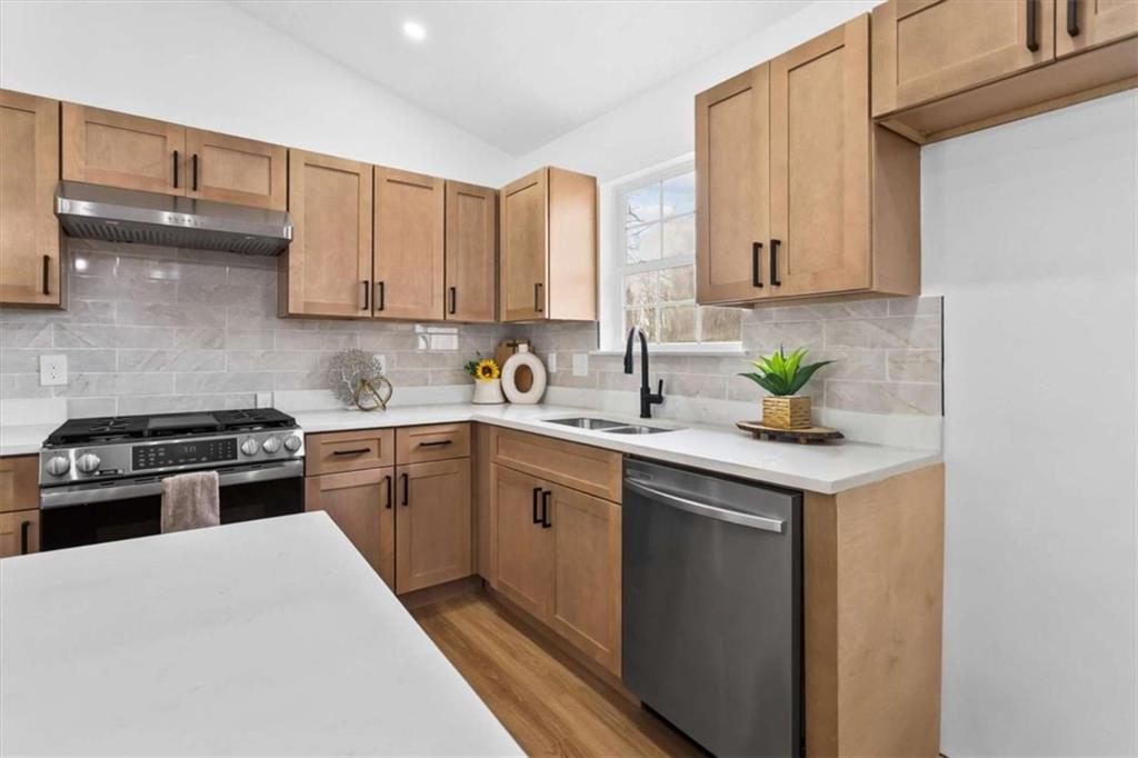 1381 To Lani Farm Rd