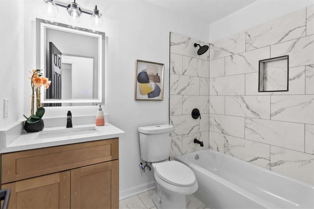 1381 To Lani Farm Rd