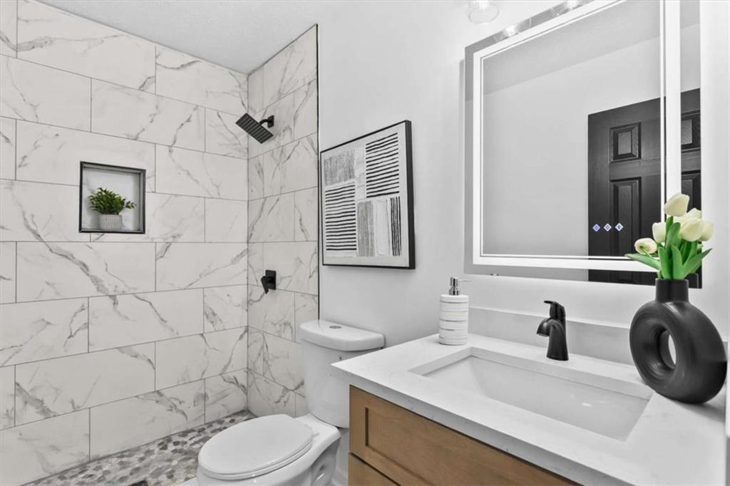 1381 To Lani Farm Rd