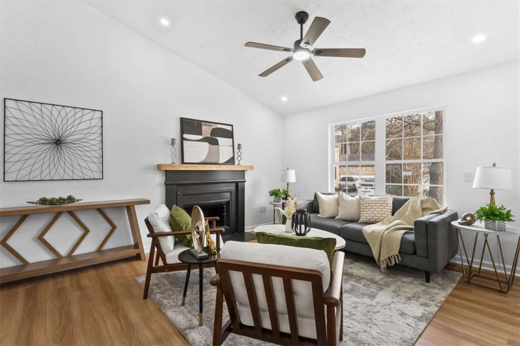 1381 To Lani Farm Rd