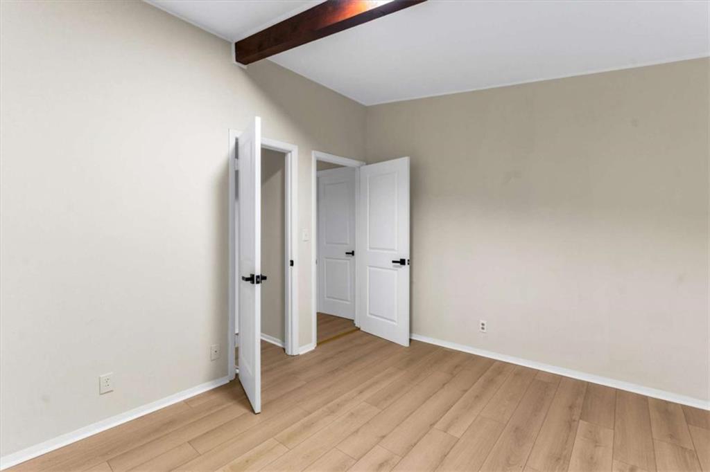 1796 E Atlanta Road E