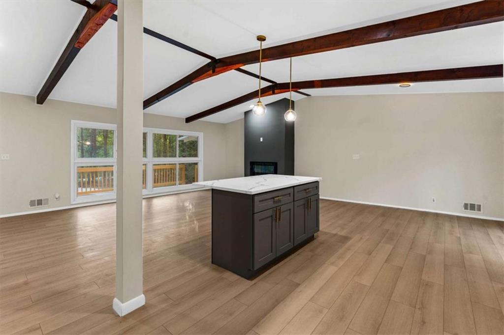 1796 E Atlanta Road E