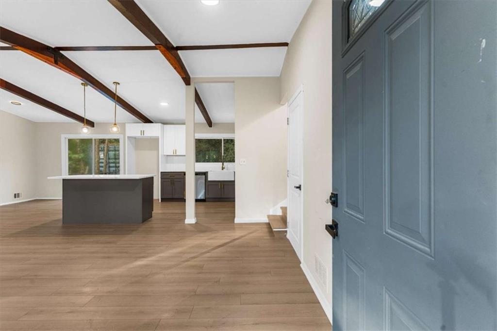 1796 E Atlanta Road E