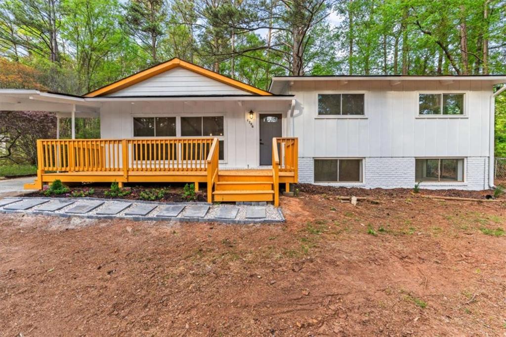 1796 E Atlanta Road E