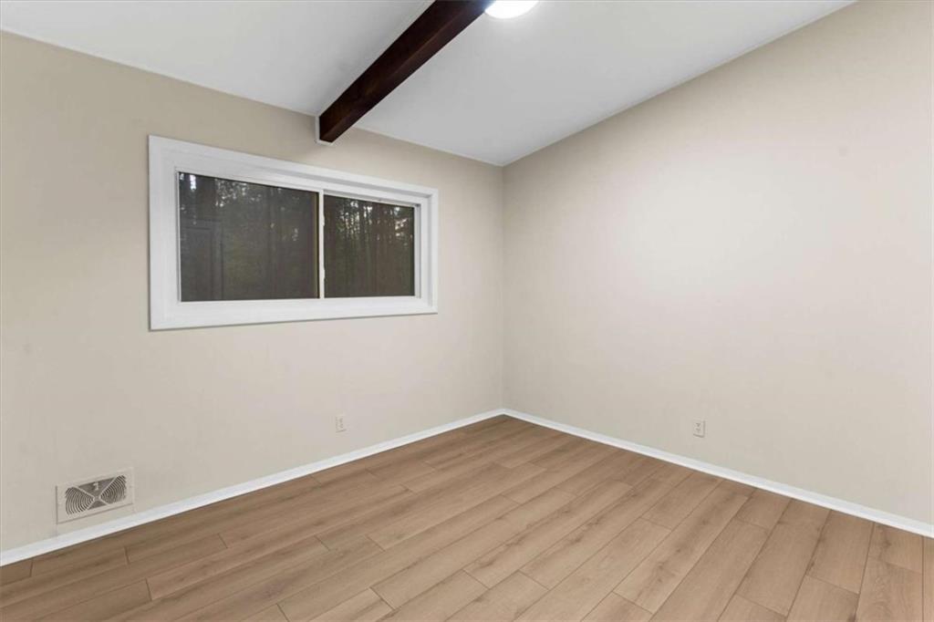 1796 E Atlanta Road E