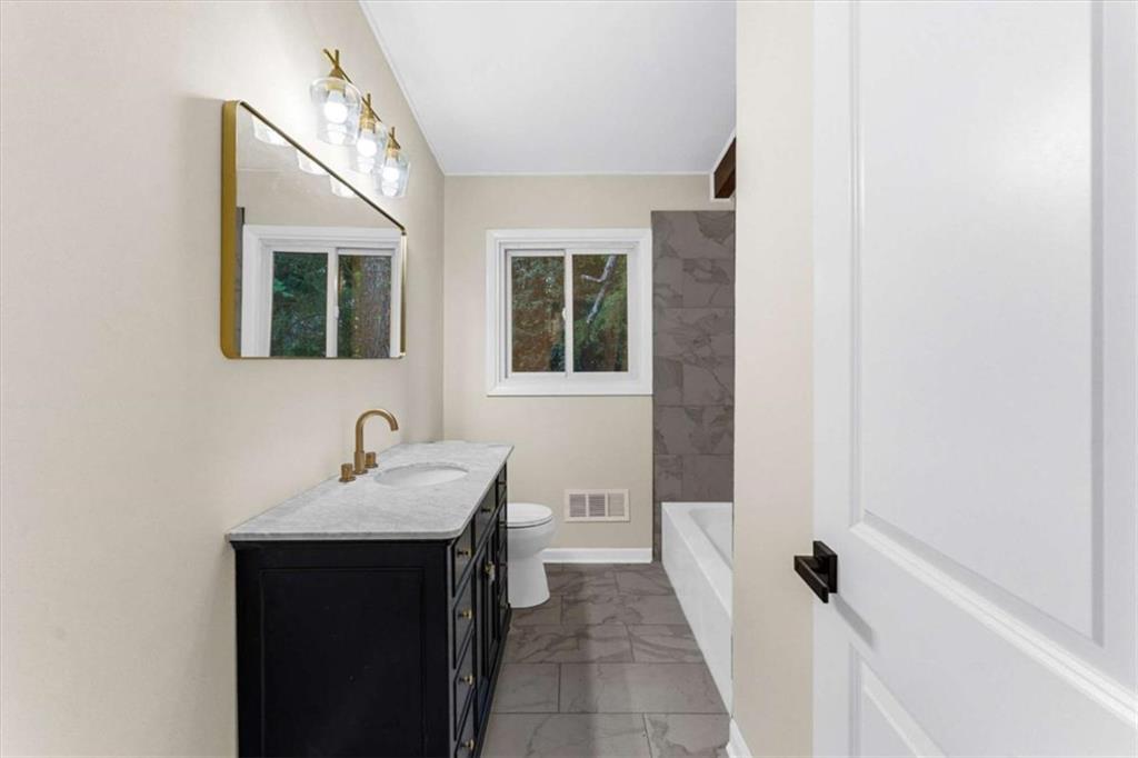 1796 E Atlanta Road E