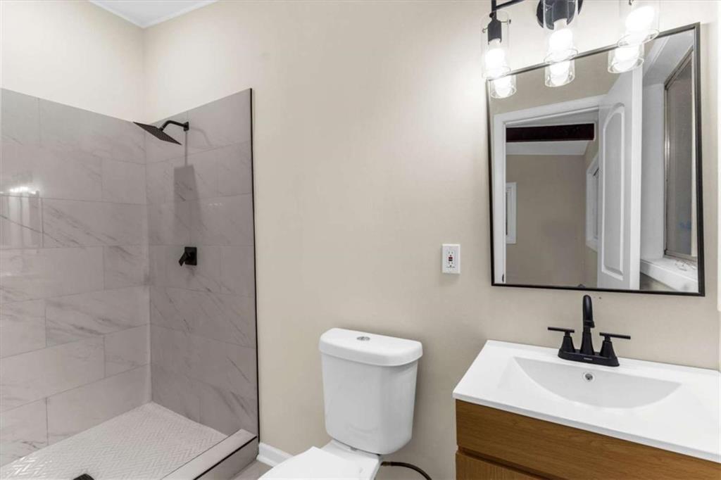 1796 E Atlanta Road E