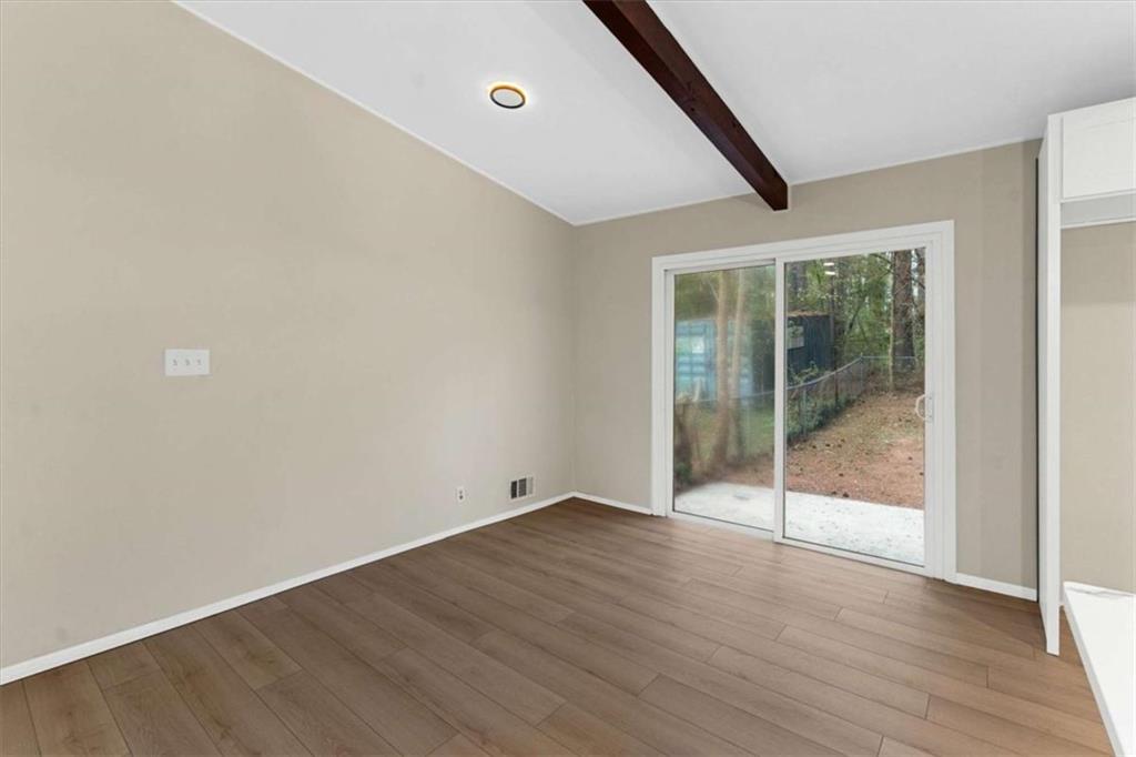 1796 E Atlanta Road E