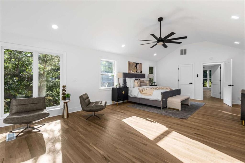 8920 Huntcliff Trce