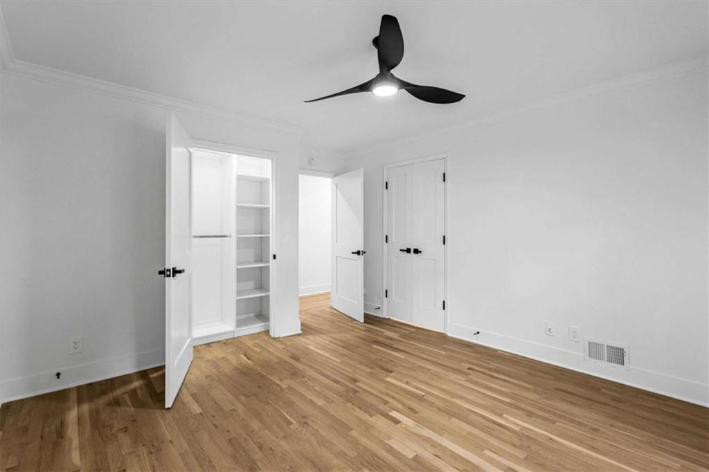8920 Huntcliff Trce