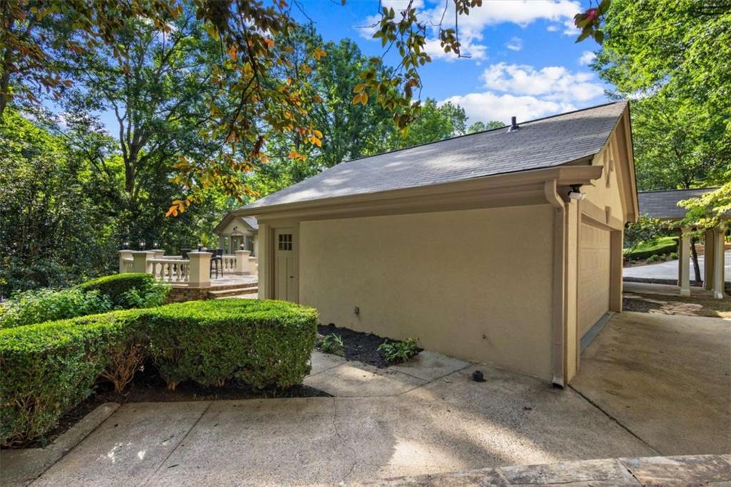 8920 Huntcliff Trce