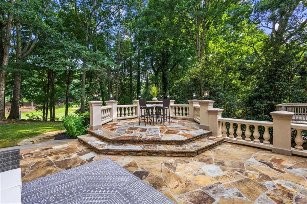 8920 Huntcliff Trce