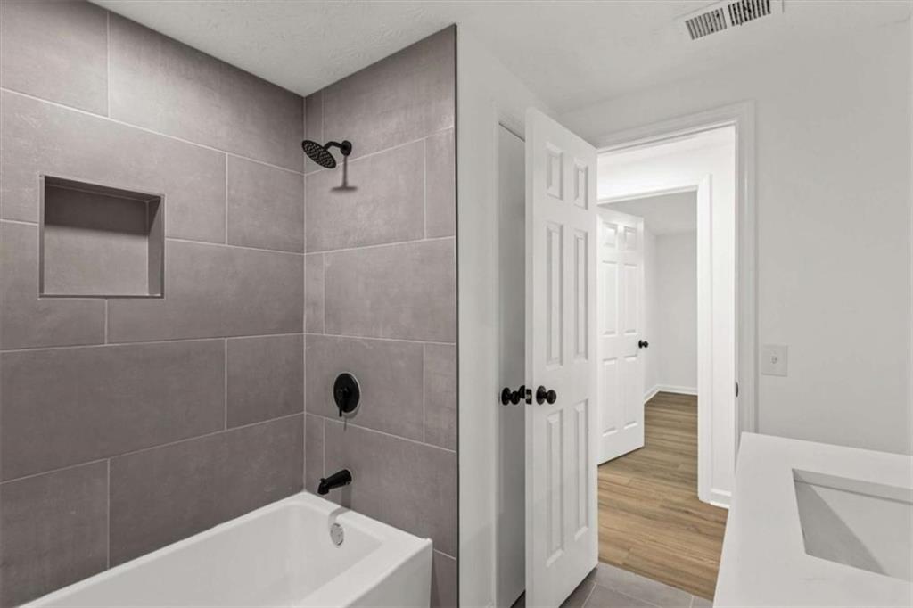 4121 Partridge Dr