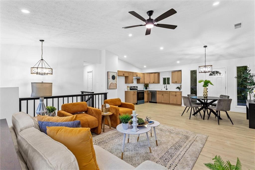 3044 Jami Ct