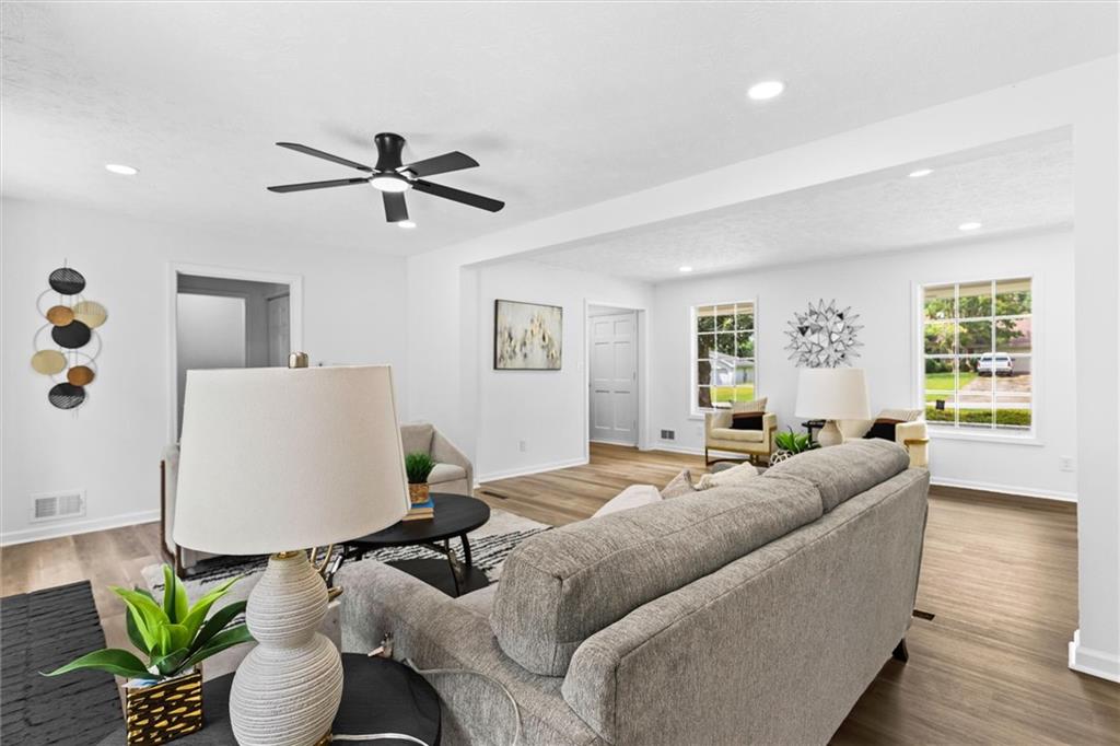 4607 Bexley Dr