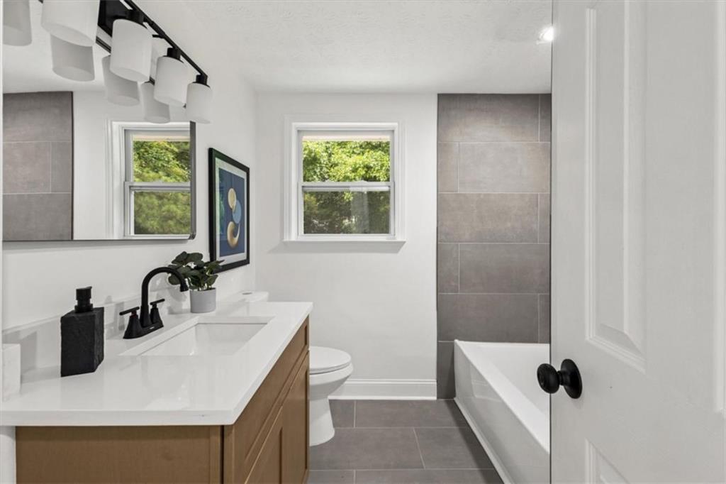 4121 Partridge Dr