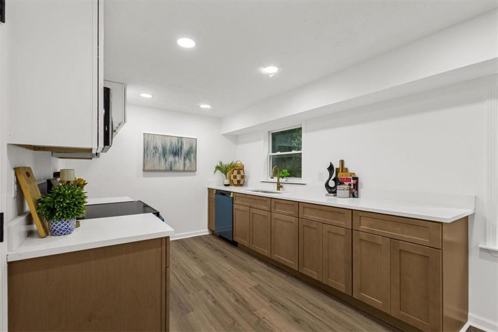 4121 Partridge Dr
