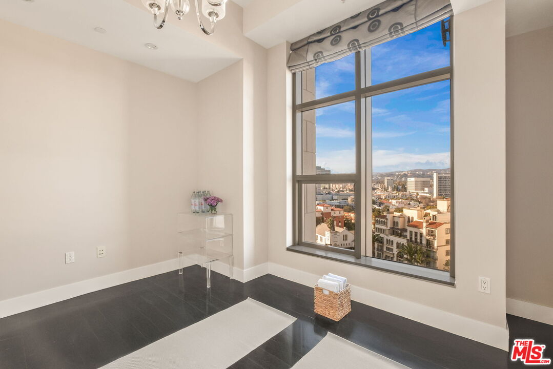 10776 Wilshire Blvd Unit: 1001