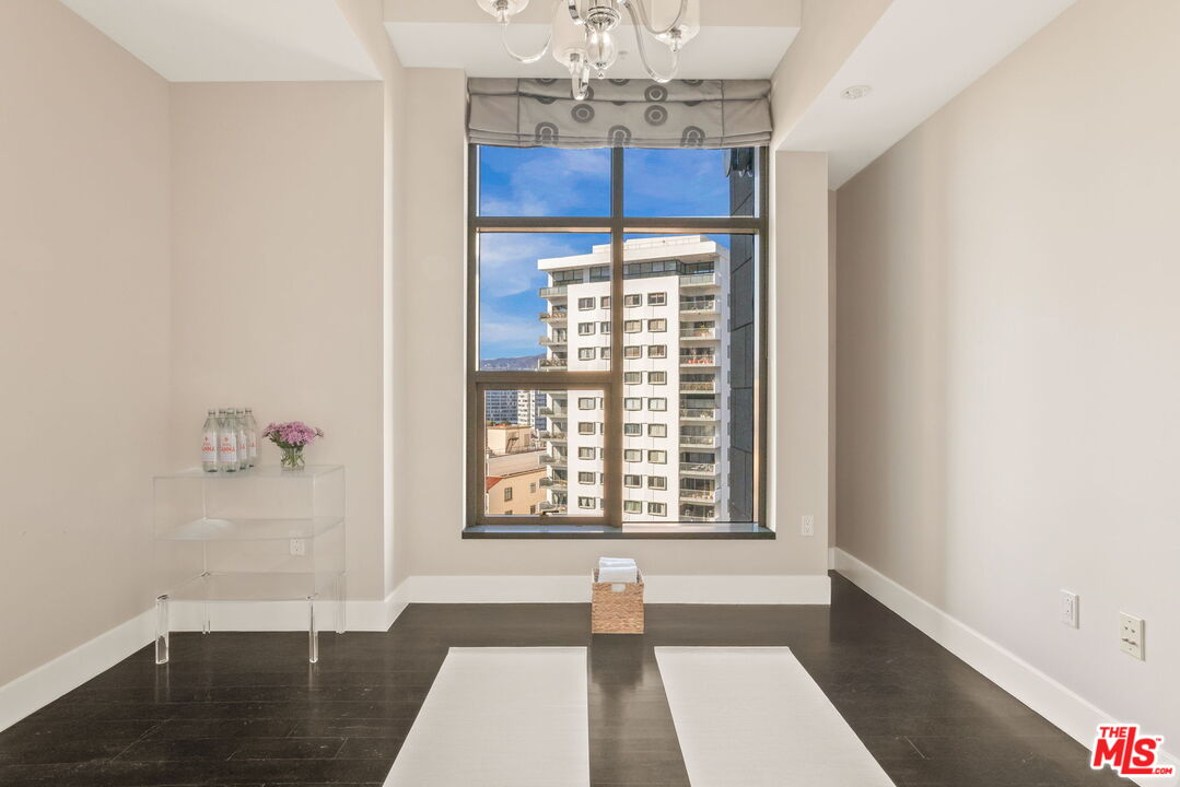 10776 Wilshire Blvd Unit: 1001